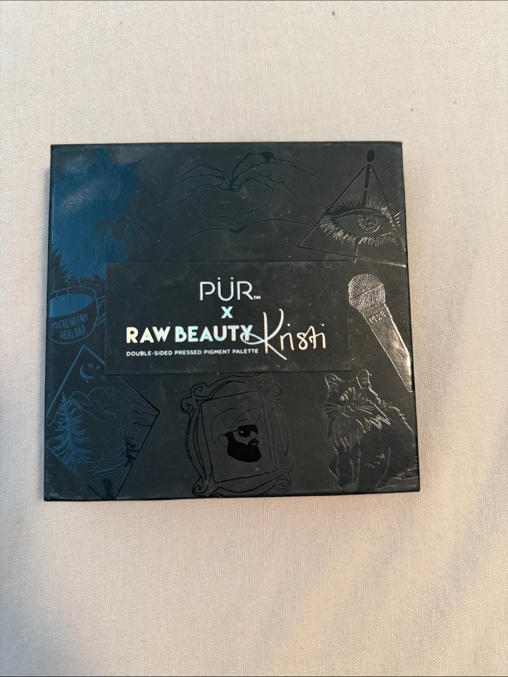 Limited Edition Pur x Raw Beauty Kristi Double-Sided Pressed Pigment Palette